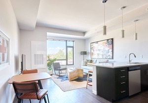 Sonder at University Park | One-Bedroom Apartment