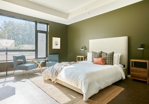 Sonder | University Park | Calming Studio + Pool