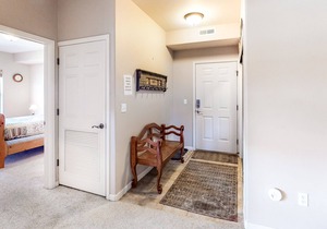 Spacious Condo w/ Gas Fireplace, WiFi, W/D - Steps to Shuttle/Fraser River Trail