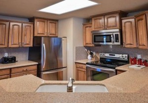 Spacious & Cozy Condo With Wood Fireplace condo