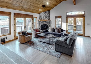 Spacious Guest House on the River w/Mountain Views, River Access, and Balcony