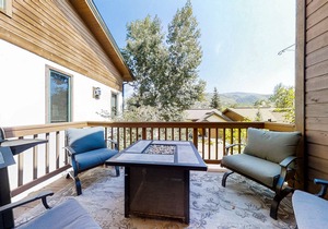 Spacious Mountain Retreat w/WiFi, 2 Gas Fireplaces, Shared Heated Pool & Hot Tub