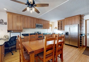 Spectacular Mountain Condo + Loft w/Private Hot Tub, Free WiFi, Shared Pool, W/D