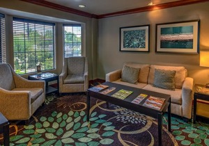 Staybridge Suites Denver - Cherry Creek