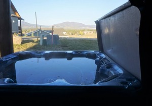 Steam Shower, Hot Tub, ski bus route, heated garage Tesla charger, Mountain View