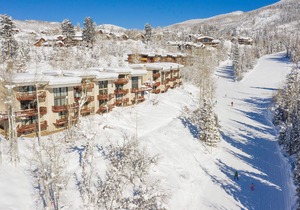 STH26 | Large Private Deck | Beautiful Views | Ski In/Out | Winter Shuttle
