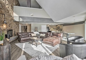 Stunning Condo in Fraser w/Mountain Views!