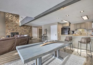 Stunning Condo in Fraser with Mountain Views!