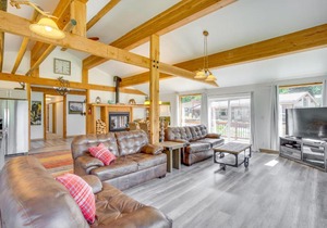 Stunning Ouray Escape with Panoramic Mountain Views!