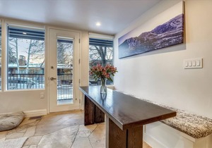 Stunning, renovated w/ski access, pool & hot tub