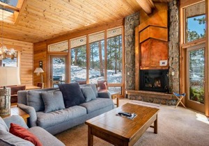 Stutzhaven In The Mountains Home