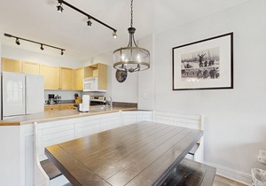 Stylish and Bright Condo in the Heart of Keystone’s River Run Village
