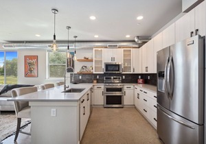 Swanky Townhome near Old Town, Breweries, & River!