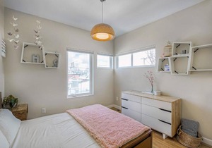 Tennyson St. Luxury Walk Everywhere Sleeps 8!