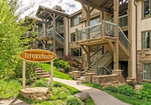 Terracehouse 81