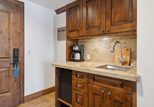 The Aspen Mountain Residences Luxury 2 Bedroom Mountainside