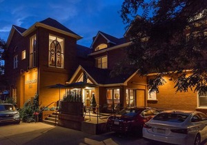 The Bradley Boulder Inn