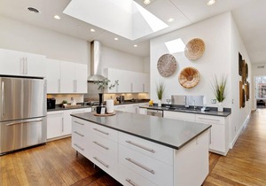 The Penthouse Loft in the Heart of Old Town