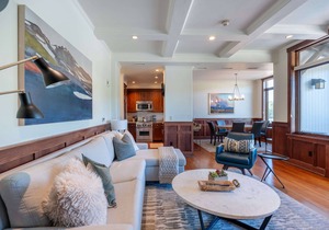 The Victoria Downtown | Prime Location | Pet Friendly