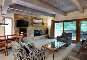 Timberline Condominiums 2 Bedroom Deluxe Unit A2H