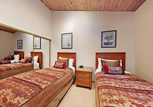 Timberline Condominiums 2 Bedroom plus Loft 3 Bath Deluxe Unit B3H