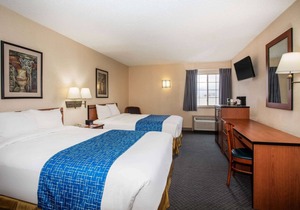 Travelodge by Wyndham Colorado Springs Airport/Peterson AFB