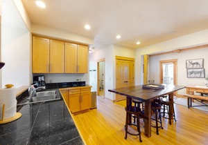 Tree-Lined Townhome Downtown w/Private Hot Tub, Slope Views, Fireplace, WiFi