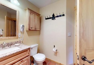 Tucker Mountain Lodge 321