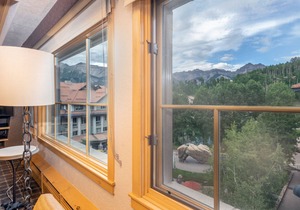 Two Bedroom within the Conde Nast Top 100 Resort in the World Franz Klammer Lodge