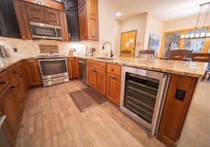 Updated Luxury Condo with a quick walk to lift