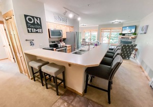 Updated unit with mountain views & private laundry