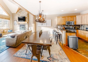 Upscale Retreat w/Mountain Views, Private Hot Tub - Walk to Winter Park Lift