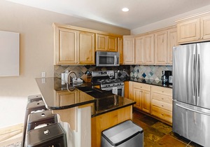 Upscale Retreat w/Mountain Views, Private Hot Tub - Walk to Winter Park Lift
