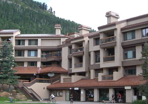 Village Center Ski In/Ski Out Condo - Comfort/Location/Affordability