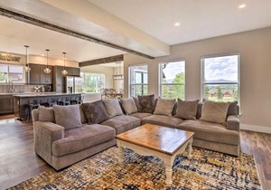 Walk To Golf Modern Mtn-View Home in Granby