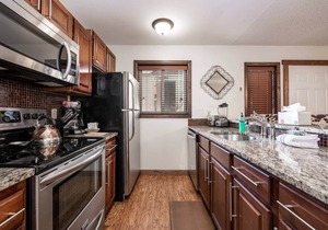 Walk to Resort & Steps to Free Town Bus Stop+Pool-Hot Tub-Grill-W/D in Unit-Updated-Monthly Deals!