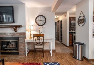 Walk to Resort & Steps to Free Town Bus Stop+Pool-Hot Tub-Grill-W/D in Unit-Updated-Monthly Deals!