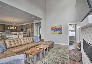 Winter Park Area Retreat, Walk to Ski Shuttle