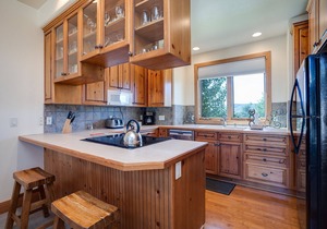 X2685 | Valley and Mtn Views | Nice Furnishings | Hot Tub | Pool