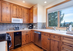 X2685 | Valley and Mtn Views | Nice Furnishings | Hot Tub | Pool