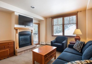 Zephyr Mountain Lodge Condo with views of Arapahoe National Forest condo