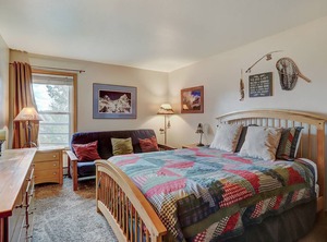 Buffalo Village | Wildernest