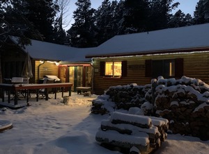 Charming Log Mountain Getaway | Black Hawk