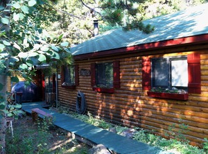 Charming Log Mountain Getaway | Black Hawk