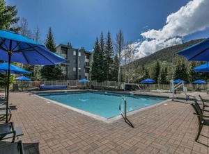 Edgewater | Lakeside Village