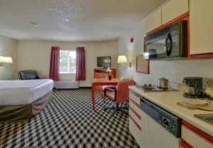 Elegante | Northeast Colorado Springs