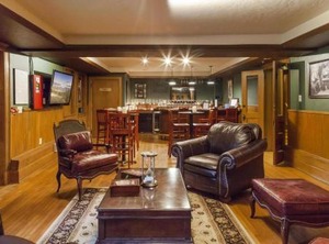 Patterson Inn | Capitol Hill