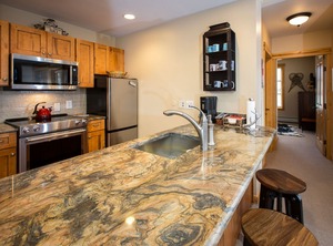 Tucker Mountain Lodge | Copper Mountain Village