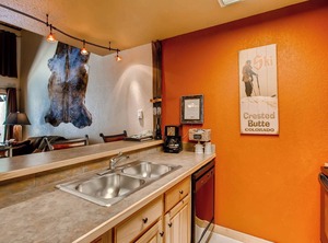 Decorated Emmons | Crested Butte