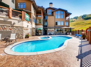 Christie Club | Steamboat Springs